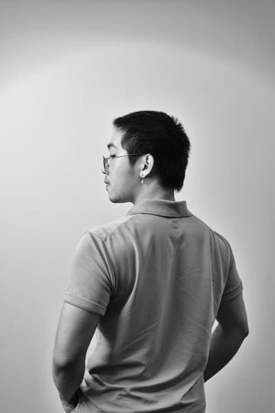 A member of the Seal Interactive team